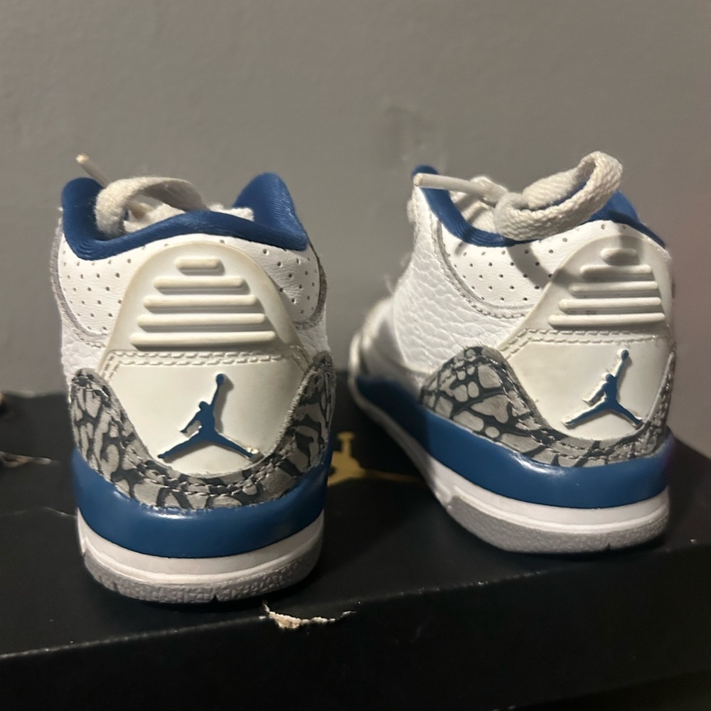 Worn, size 5c